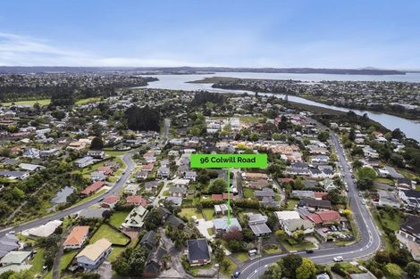 Photo of property in 96 Colwill Road, Massey, Auckland, 0614