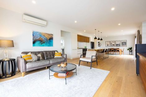 Photo of property in 10 Tauwaka Crescent, Riverhead, 0820
