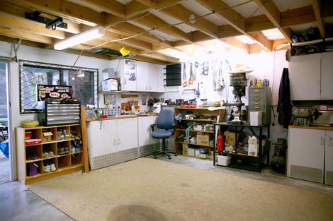 Photo of property in 19 Correa Court, Goodwood Heights, Auckland, 2105