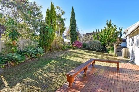 Photo of property in 4 Tadley Court, Goodwood Heights, Auckland, 2105