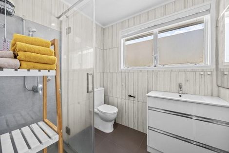 Photo of property in 22 Royal Road, Massey, Auckland, 0614