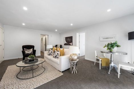 Photo of property in 27 Shelly Beach Parade, Cockle Bay, Auckland, 2014