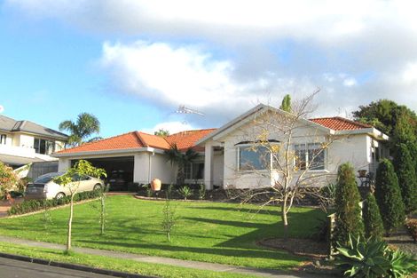 Photo of property in 19 Tumbridge Place, Somerville, Auckland, 2014