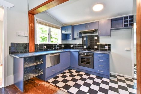 Photo of property in 120 Settlement Road, Papakura, 2110