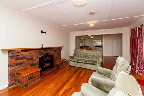 Photo of property in 13a Seaview Road, Marfell, New Plymouth, 4310