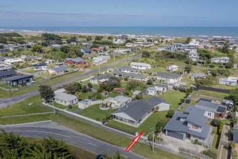 Photo of property in 36 Signal Street, Foxton Beach, Foxton, 4815