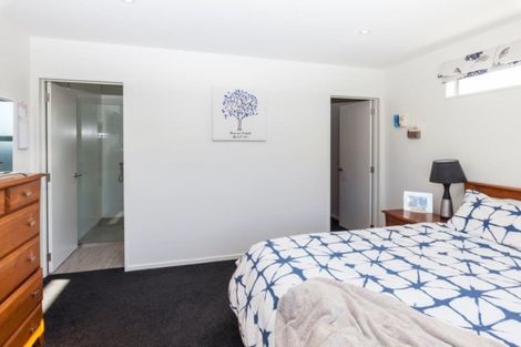 Photo of property in 9 Foresters Crescent, Parklands, Christchurch, 8083