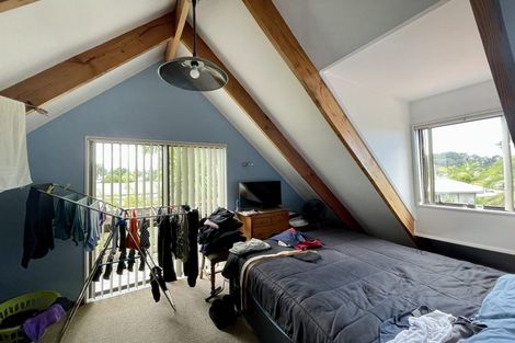 Photo of property in 2/40a Woodglen Road, Glen Eden, Auckland, 0602