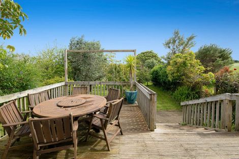 Photo of property in 118 Trig Road, South Head, Helensville, 0874