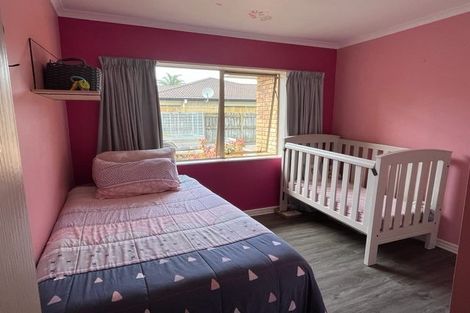 Photo of property in 17 Kalmia Dell, Mount Maunganui, 3116