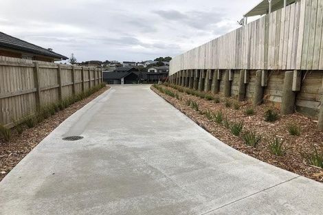 Photo of property in 50 Matija Place, Red Beach, 0932