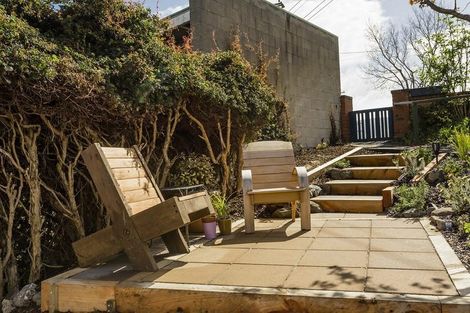 Photo of property in 16a Grandview Crescent, Opoho, Dunedin, 9010