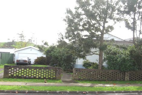 Photo of property in 6 Darren Crescent, Half Moon Bay, Auckland, 2012