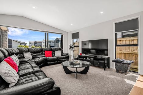 Photo of property in 1 Harp Place, Papamoa, 3118