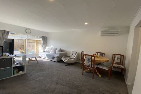 Photo of property in 3d Peckham Grove, Tawa, Wellington, 5028