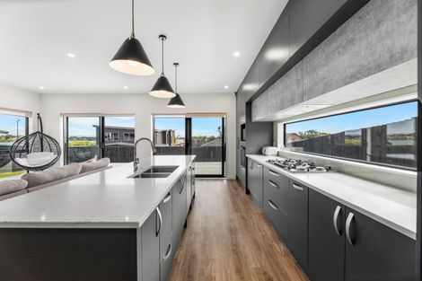 Photo of property in 16 Otohikawa Avenue, Glenbrook, Waiuku, 2681