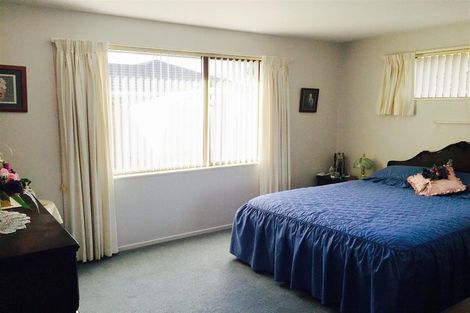 Photo of property in 3 Elsom Lane, Avonhead, Christchurch, 8042