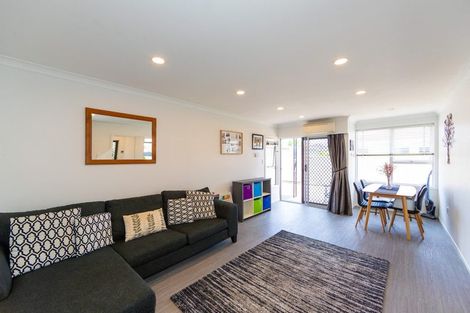 Photo of property in 4/606 Heretaunga Street East, Parkvale, Hastings, 4122