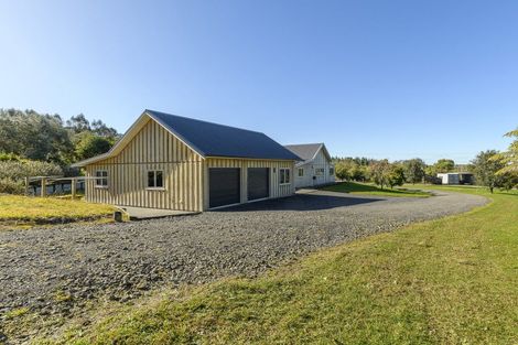 Photo of property in 35 Hume Road, Aongatete, 3181