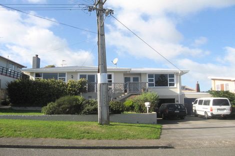 Photo of property in 2a Thornley Street, Titahi Bay, Porirua, 5022