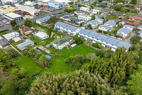 Photo of property in 4104 Great North Road, Glen Eden, Auckland, 0602