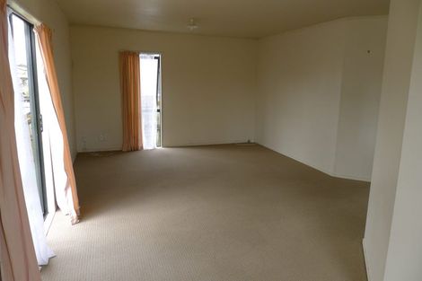 Photo of property in 37 Solveig Place, Randwick Park, Auckland, 2105