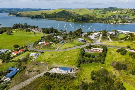 Photo of property in 6 Emay Crescent, Pahi, Paparoa, 0571