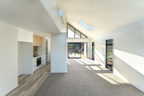 Photo of property in 2 Hill Tops Way, Stoke, Nelson, 7011