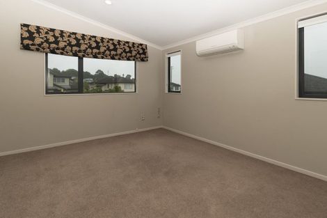 Photo of property in 74 Oakway Drive, Schnapper Rock, Auckland, 0632