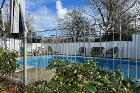 Photo of property in 65 Main North Road, Geraldine, 7930