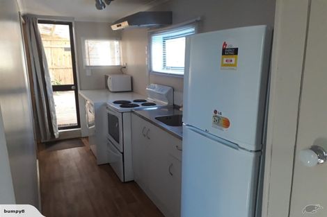 Photo of property in 142 Edgewater Drive, Pakuranga, Auckland, 2010