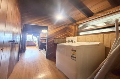 Photo of property in 7b The Esplanade, Eastern Beach, Auckland, 2012