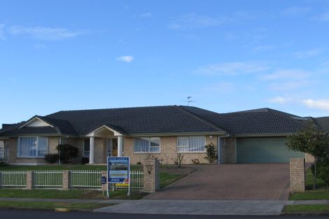 Photo of property in 70 Santa Ana Drive, Dannemora, Auckland, 2016
