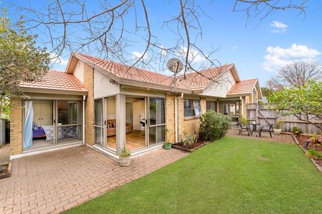 Photo of property in 1/238 Botany Road, Golflands, Auckland, 2013