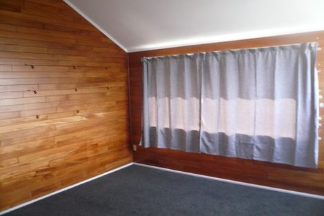 Photo of property in 43 Edmonton Road, Henderson, Auckland, 0612