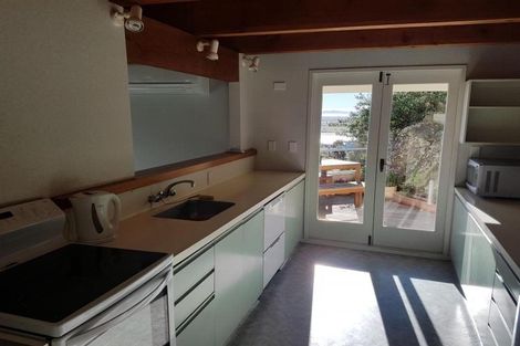 Photo of property in 2 Hobday Lane, Mount Pleasant, Christchurch, 8081