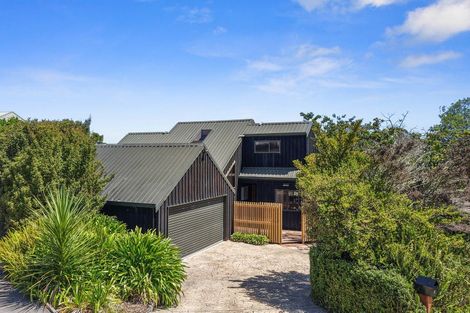 Photo of property in 18 Werneth Street, Atawhai, Nelson, 7010