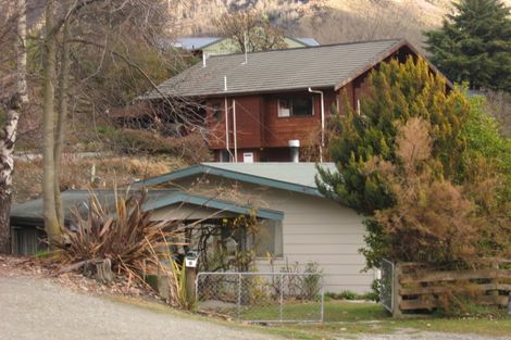 Photo of property in 6 Surrey Street, Arrowtown, 9302