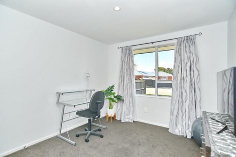 Photo of property in 5 Halligan Place, Belfast, Christchurch, 8051