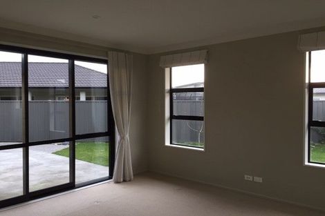 Photo of property in 12 Pukaki Place, Poraiti, Napier, 4112