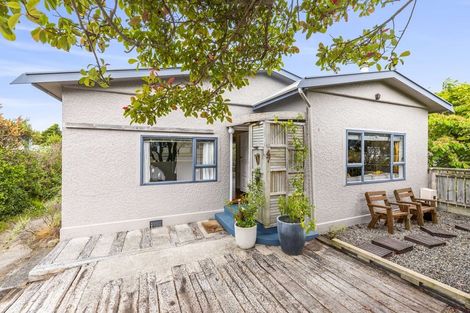 Photo of property in 47 Bluegum Road, Paraparaumu Beach, Paraparaumu, 5032