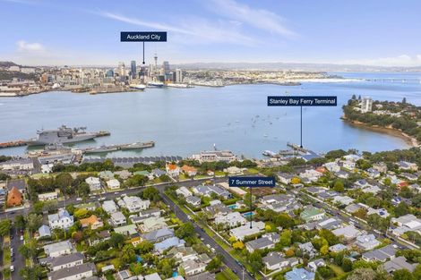 Photo of property in 7 Summer Street, Stanley Point, Auckland, 0624