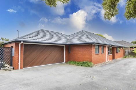 Photo of property in 1/129 Avonhead Road, Avonhead, Christchurch, 8042
