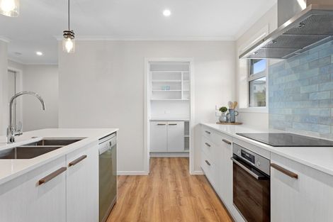 Photo of property in 10 Karanema Place, Coastlands, Whakatane, 3120