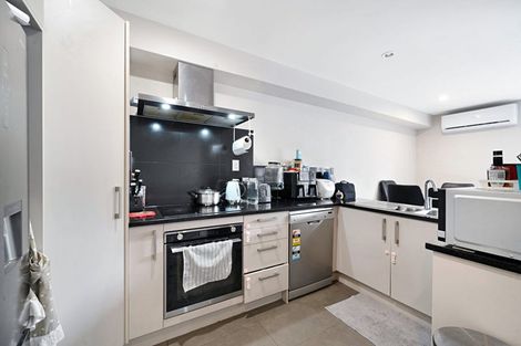 Photo of property in 6/45a Swanson Road, Henderson, Auckland, 0610