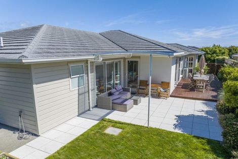 Photo of property in 26 Otupoa Way, Paraparaumu, 5032