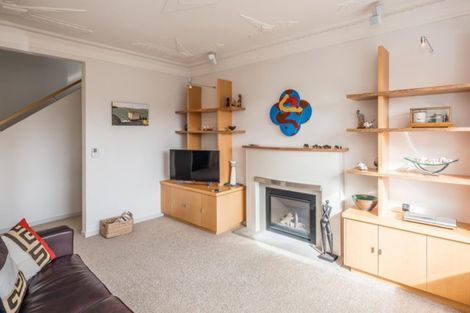 Photo of property in 18 Totara Road, Miramar, Wellington, 6022