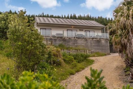 Photo of property in 14 Sandy Bay Drive, Mataikona, Tinui, 5889