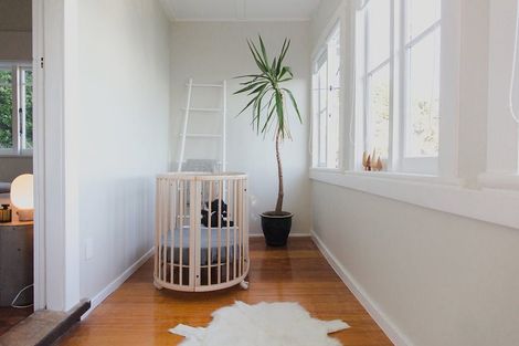 Photo of property in 112 Queen Street, Northcote Point, Auckland, 0627