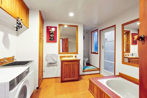 Photo of property in 867 West Coast Road, Oratia, Auckland, 0604